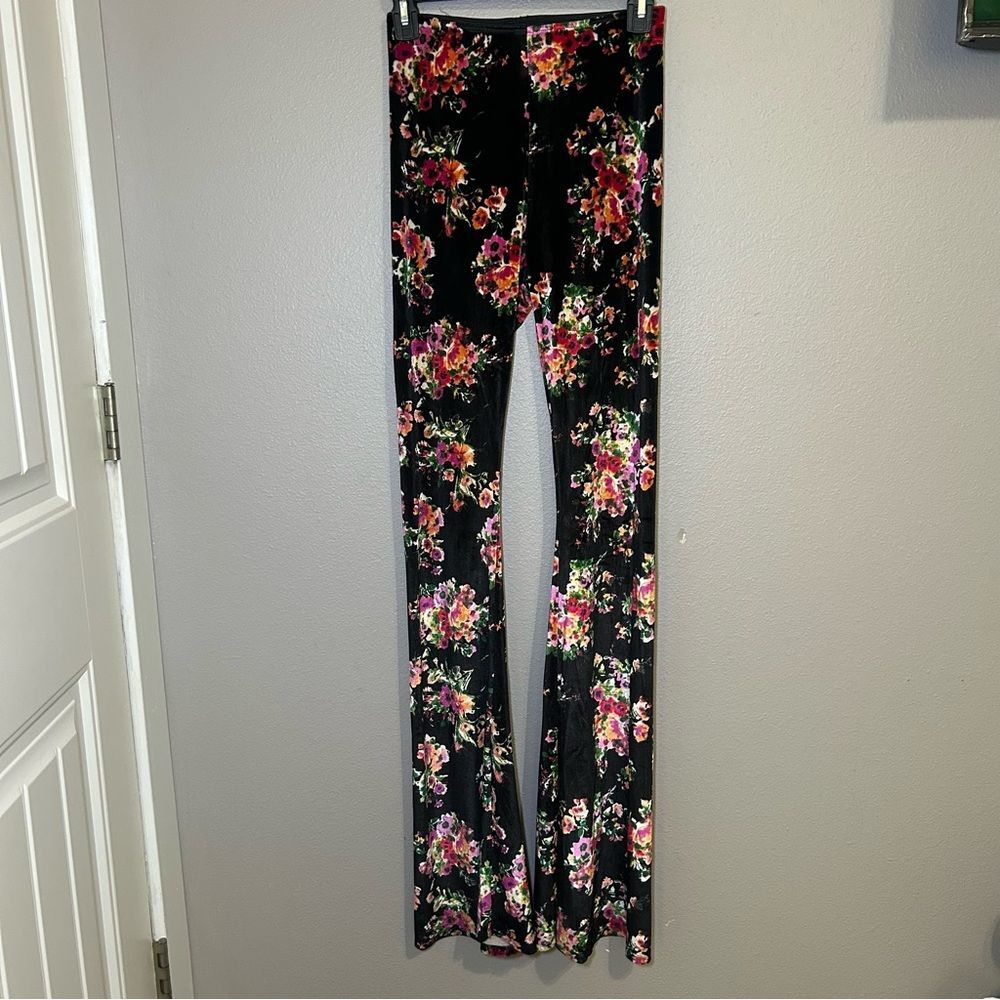 Show Me Your Mumu Bam Bam Bells Floral Velour Flare Pants Women’s Size Small